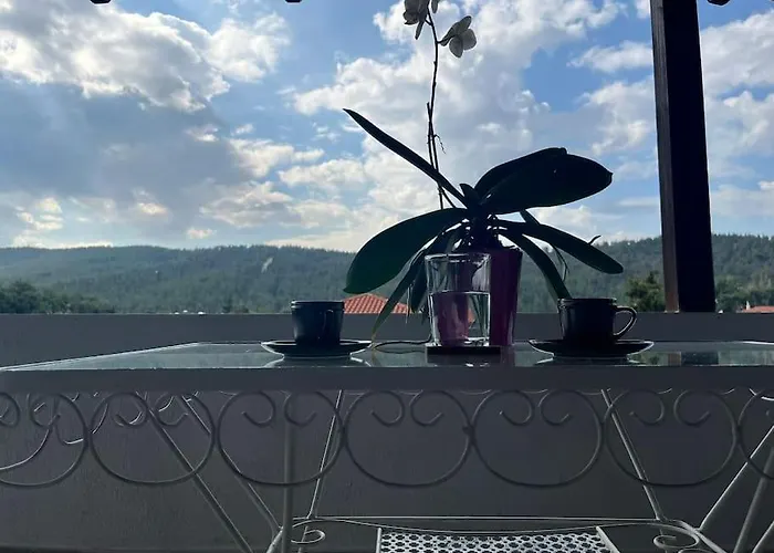 דירה Attic With A View *